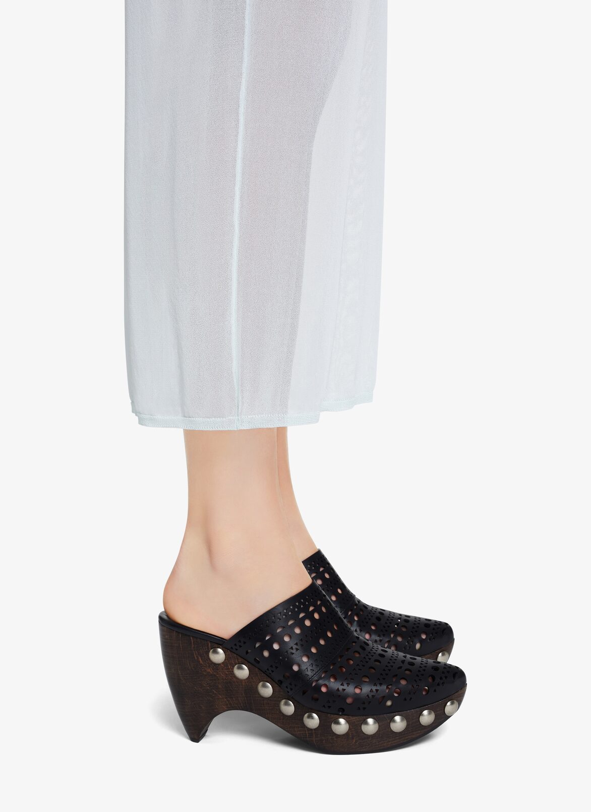 LE SABOT CLOGS IN CALFSKIN & WOOD ALAÏA BLACK LE SABOT CLOGS IN CALFSKIN & WOOD